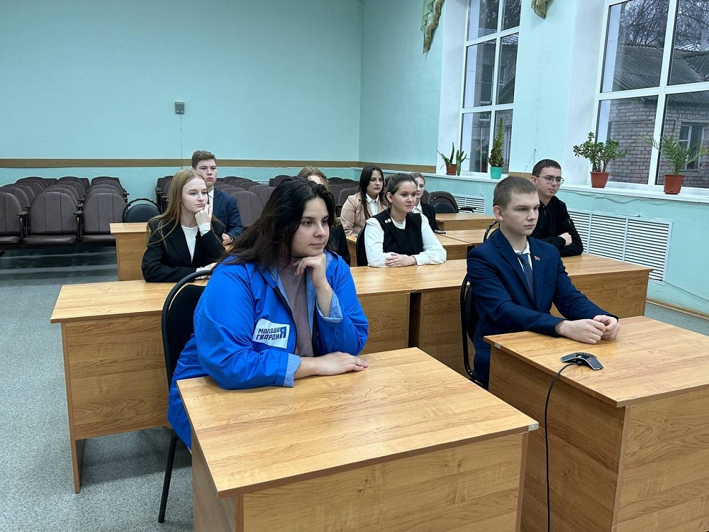 В администрации Иссинского района состоялся круглый стол «Диалог с прокурором»