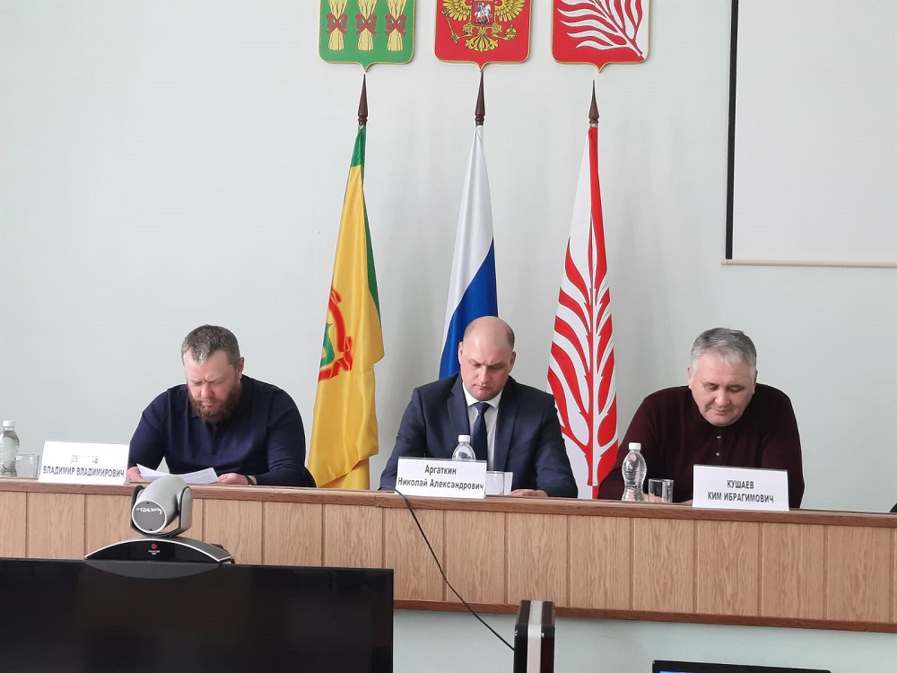 В Иссинском районе состоялась очередная сессия Собрания представителей