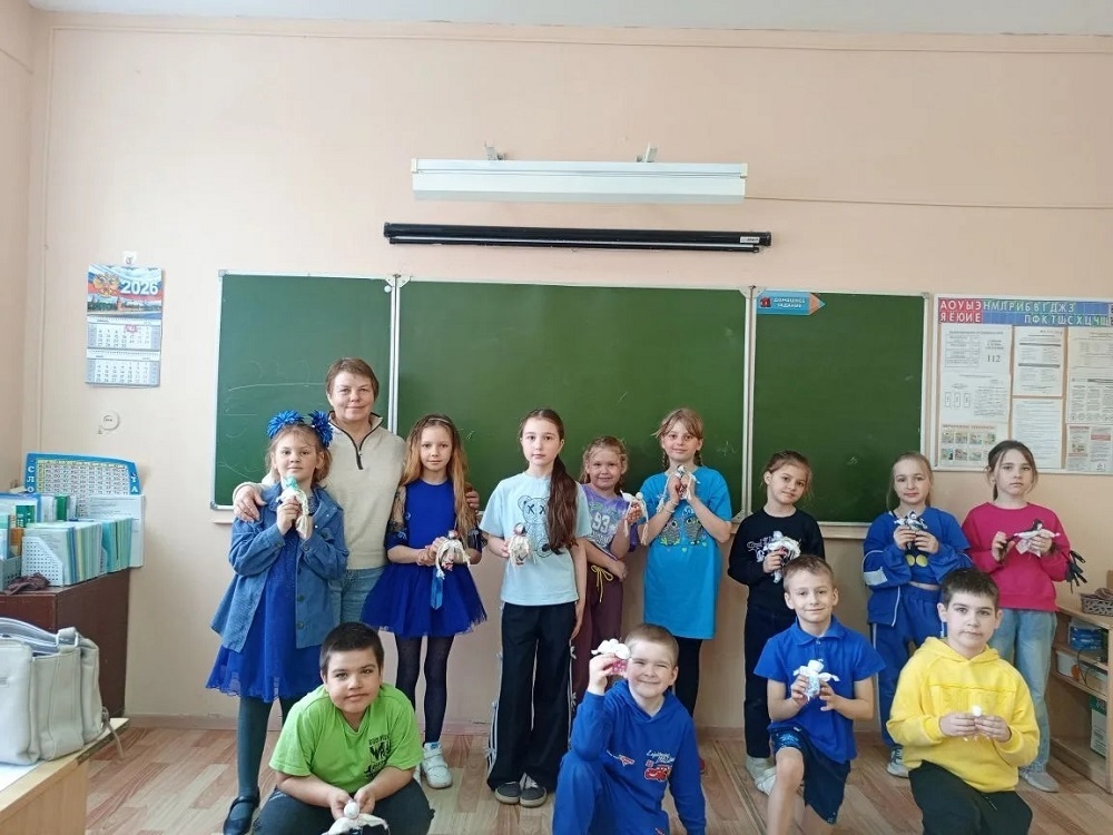 Занятие по арт-терапии в пришкольном лагере «Карусель» лицея рабочего посёлка Исса Занятие по арт-терапии в пришкольном лагере «Карусель» лицея рабочего посёлка Исса