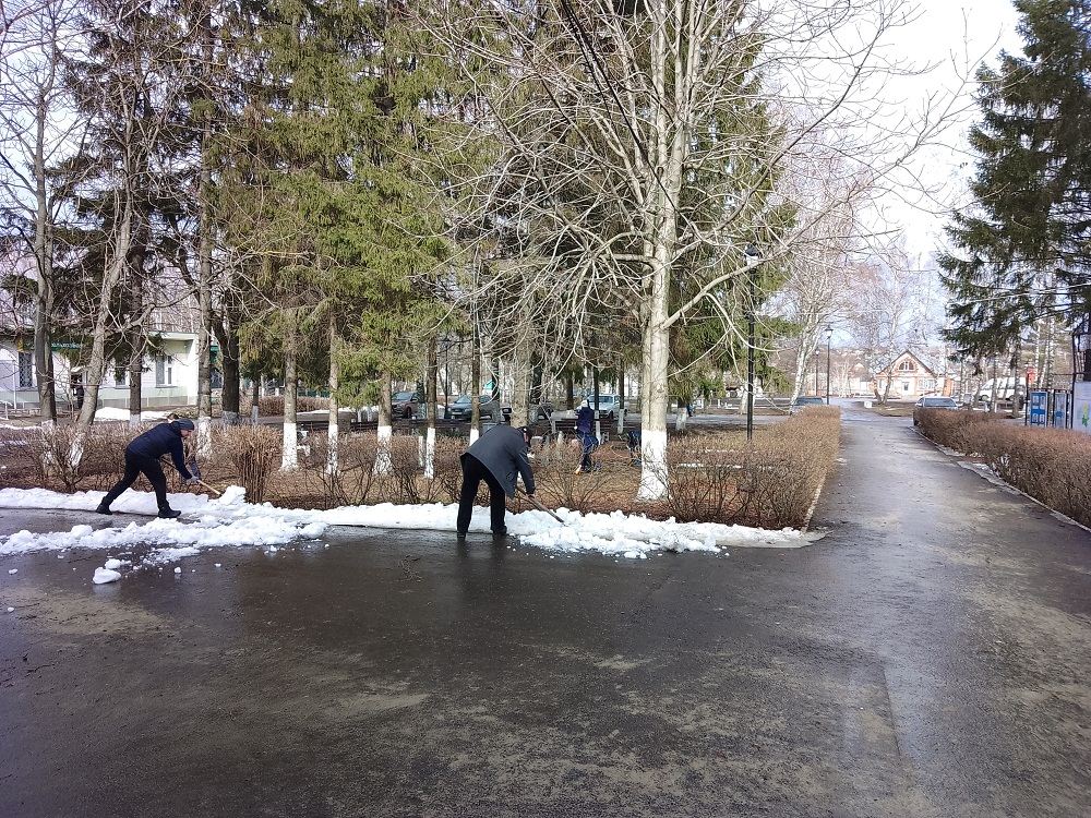 В Иссинском районе проводятся мероприятия по благоустройству территорий