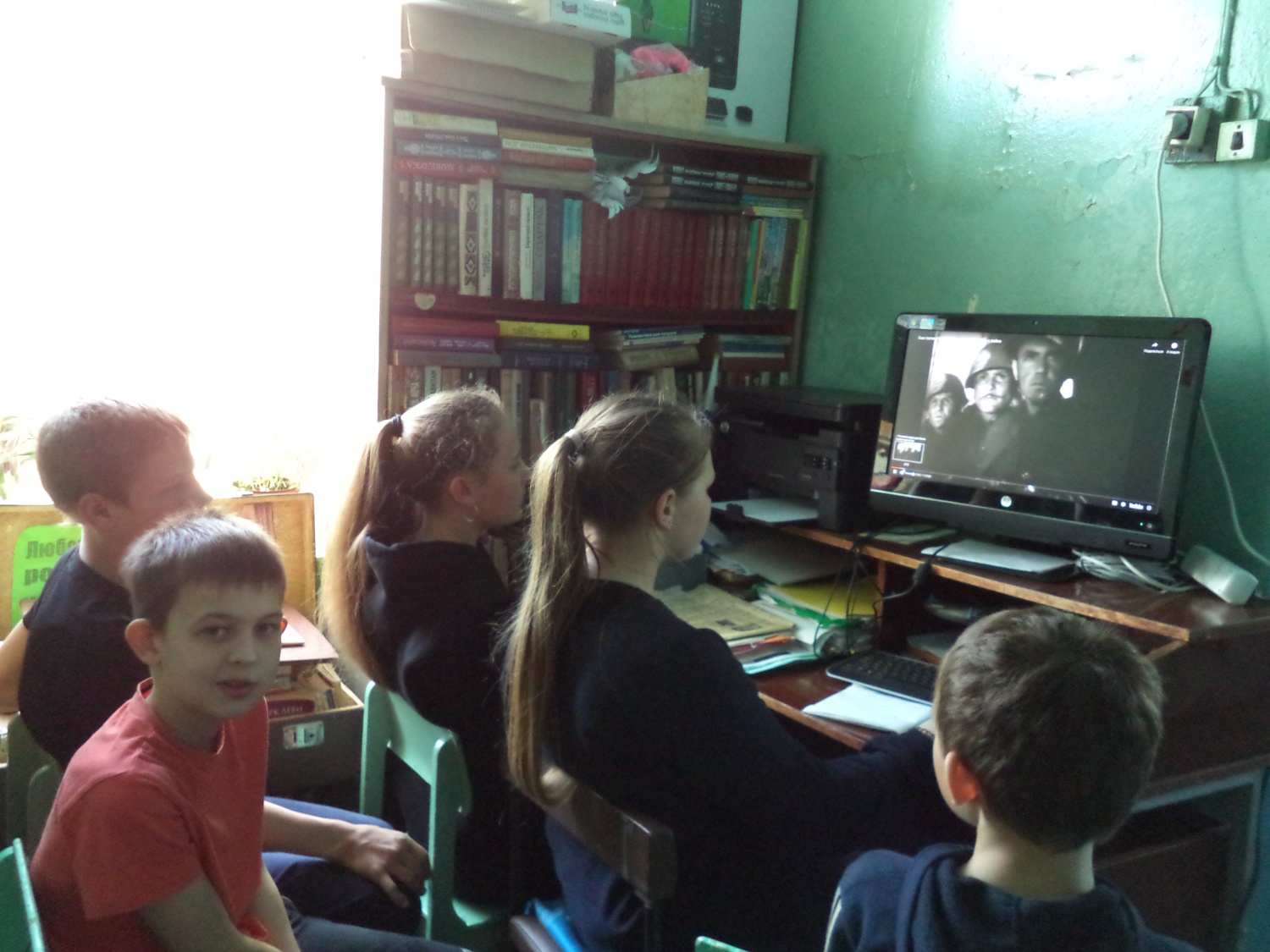 В рамках празднования  Дня Победы дети  посмотрели фильм «Сын полка»