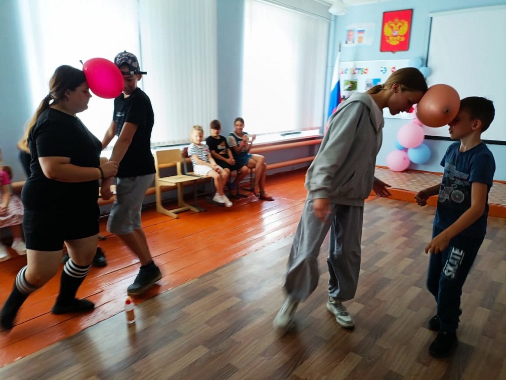 Веселая жизнь в пришкольном лагере «Солнышко» продолжается Веселая жизнь в пришкольном лагере «Солнышко» продолжается