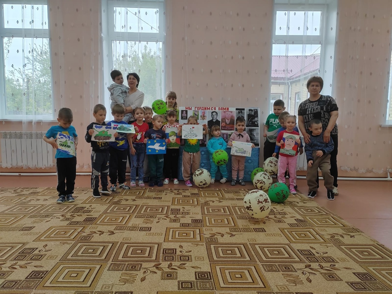 В преддверии Дня Победы в разновозрастной группе детского сада с. Булычёво прошла беседа на тему "День Победы" В преддверии Дня Победы в разновозрастной группе детского сада с. Булычёво прошла беседа на тему "День Победы"