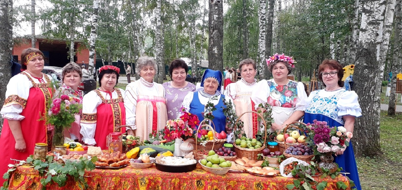 Праздник трёх Спасов в берёзовом парке р.п. Исса