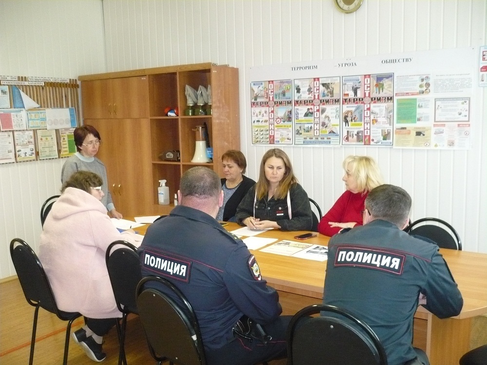 В администрации Булычевского сельсовета Иссинского района  состоялось совместное заседание Совета общественности по профилактике правонарушений Булычевского сельсовета