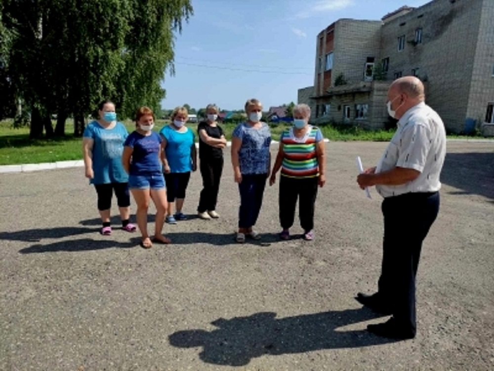 В Иссинском районе проходят встречи с трудовыми коллективами и населением В Иссинском районе проходят встречи с трудовыми коллективами и населением