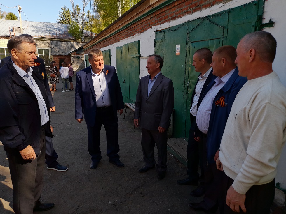 Депутат Собрания представителей Иссинского района Евгений Денисов принял участие в мероприятиях, посвященных празднованию Дня Победы Депутат Собрания представителей Иссинского района Евгений Денисов принял участие в мероприятиях, посвященных празднованию Дня Победы