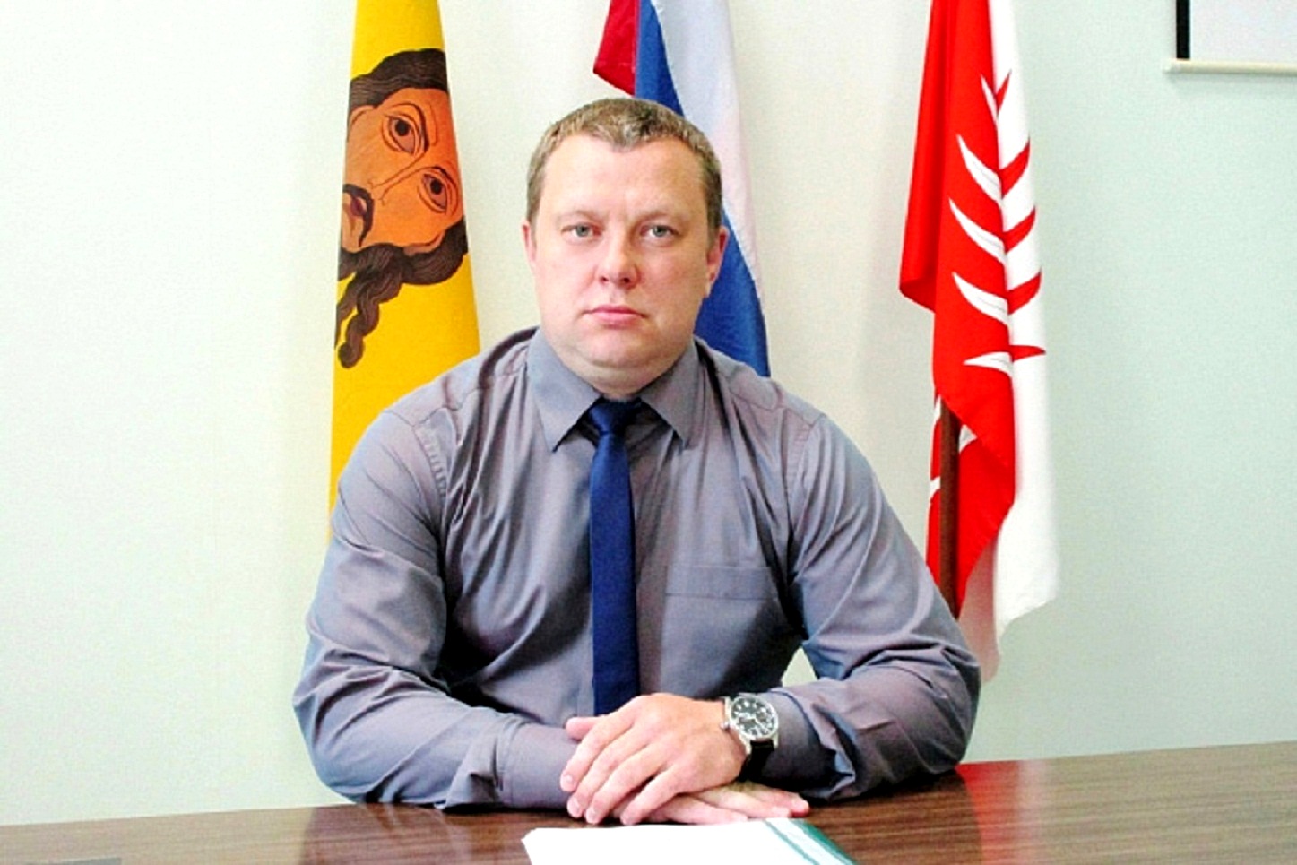 Поздравление главы Иссинского района Владимира Денисова с Днем молодежи