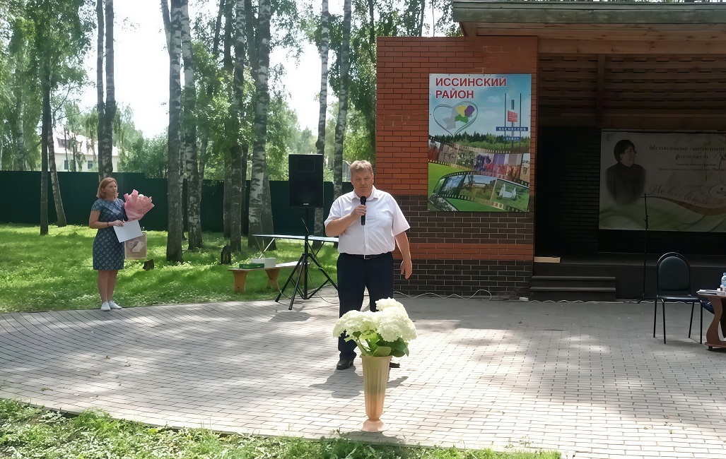 13 июля 2025 года в березовом парке р.п. Исса состоялся IV-й музыкально-поэтический фестиваль, посвященный творчеству поэтессы Лидии Ивановны Терехиной (Дорошиной) «На всех ветрах» 13 июля 2025 года в березовом парке р.п. Исса состоялся IV-й музыкально-поэтический фестиваль, посвященный творчеству поэтессы Лидии Ивановны Терехиной (Дорошиной) «На всех ветрах»
