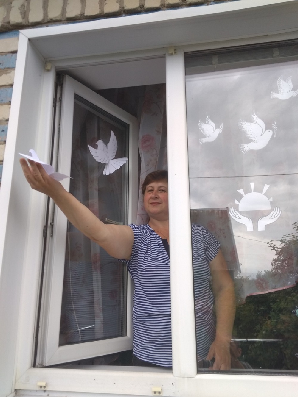 В Иссинском районе прошел флешмоб "Голубь мира" В Иссинском районе прошел флешмоб "Голубь мира"