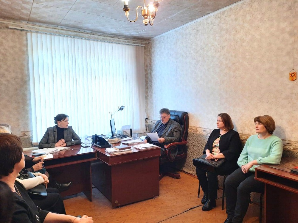 Состоялось заседание комиссии по делам несовершеннолетних и защите их прав Состоялось заседание комиссии по делам несовершеннолетних и защите их прав