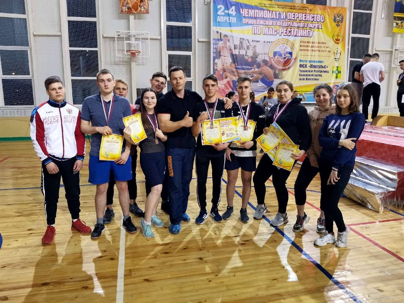 Иссинские спортсмены удачно дебютировали на Чемпионате и Первенстве ПФО по мас-рестлингу