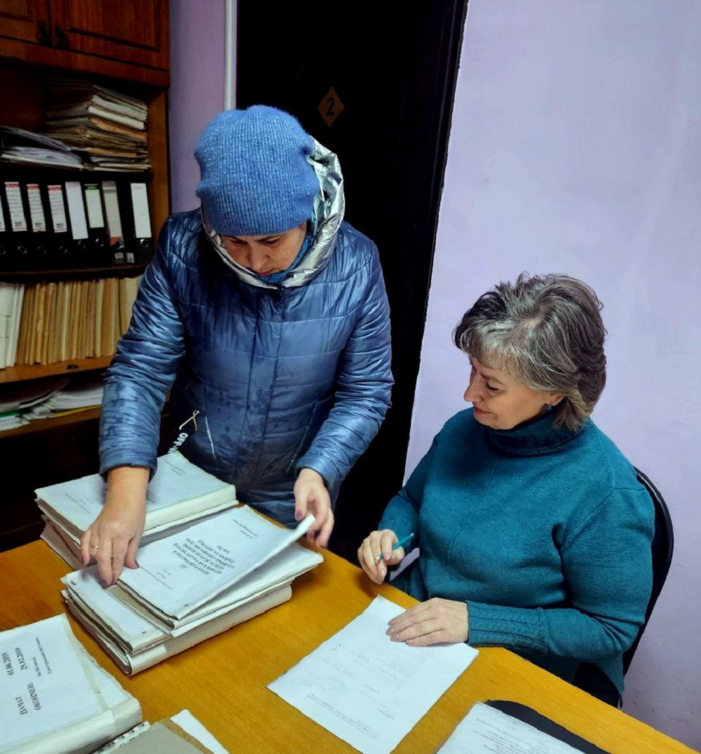 Прием документов за 2019 год от организаций-источников  комплектования в сектор по делам архива администрации  Иссинского района 