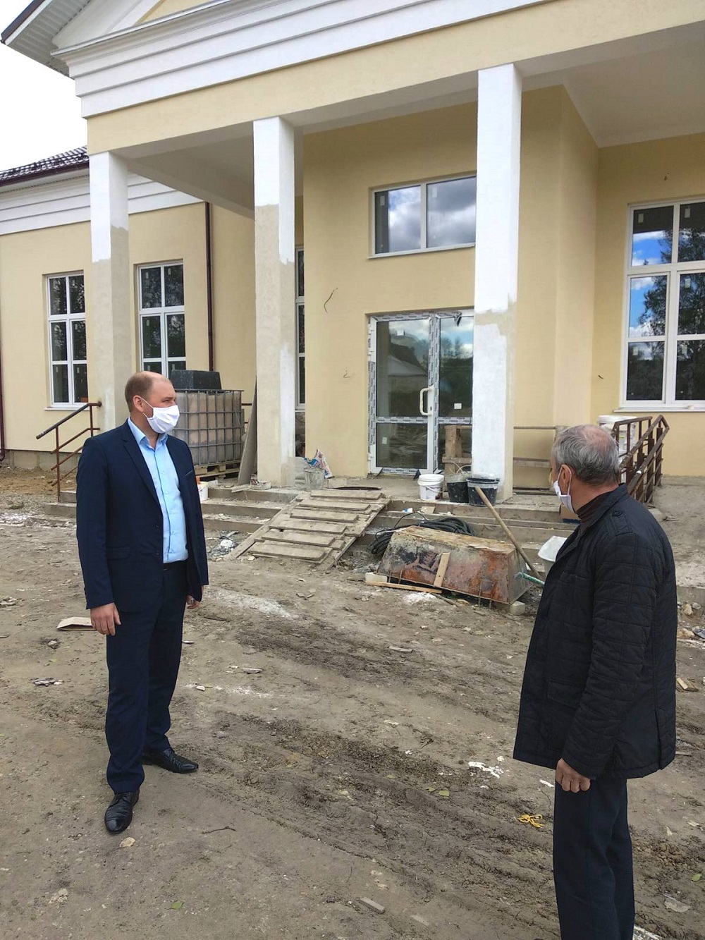 Глава администрации Иссинского района Николай Аргаткин проконтролировал ход строительных работ сельского Дома культуры в с.Каменный Брод Глава администрации Иссинского района Николай Аргаткин проконтролировал ход строительных работ сельского Дома культуры в с.Каменный Брод