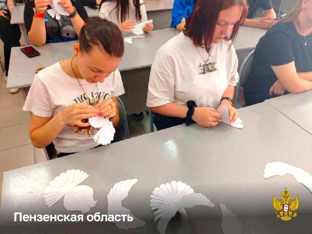 По всей России прошли трогательные акции в День памяти детей-жертв войны в Донбассе