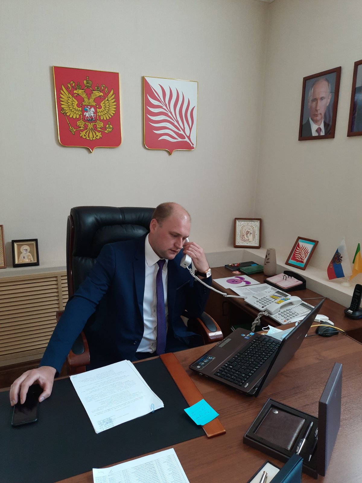 Глава администрации Иссинского района Николай Аргаткин провел дистанционный прием предпринимателей Глава администрации Иссинского района Николай Аргаткин провел дистанционный прием предпринимателей