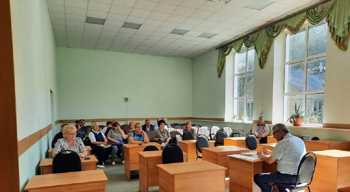 В Иссинском районе состоялось плановое заседание комиссии по подготовке жилищно-коммунального хозяйства, объектов энергетики и социально-культурного назначения к работе в осенне-зимний период 2023-2024 годов