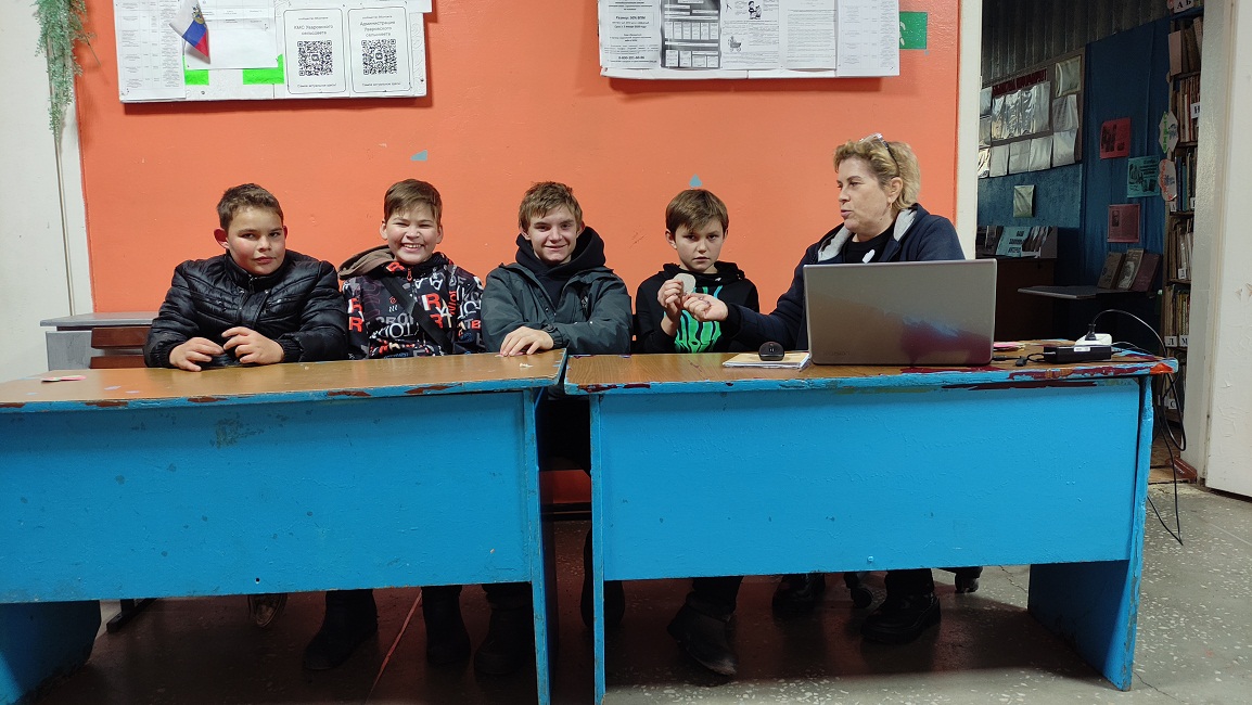 Познавательная игра «Веселый этикет» в библиотеке села Бекетовка