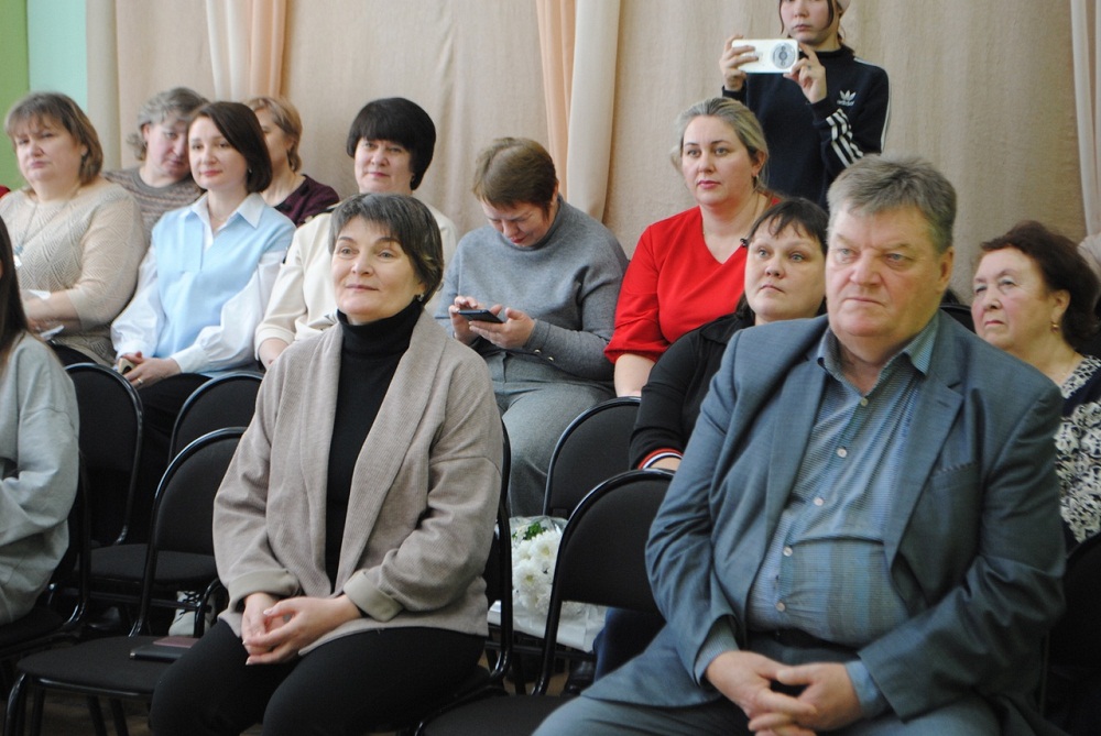 Женский форум «Роль женщины в социально-экономическом развитии региона» прошел в Иссинском районе Пензенской области Женский форум «Роль женщины в социально-экономическом развитии региона» прошел в Иссинском районе Пензенской области
