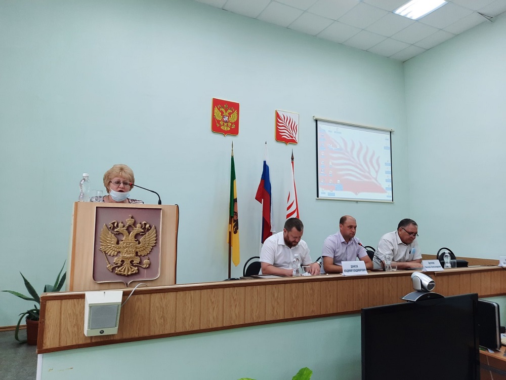 В Иссинском районе прошла очередная сессия Собрания представителей В Иссинском районе прошла очередная сессия Собрания представителей