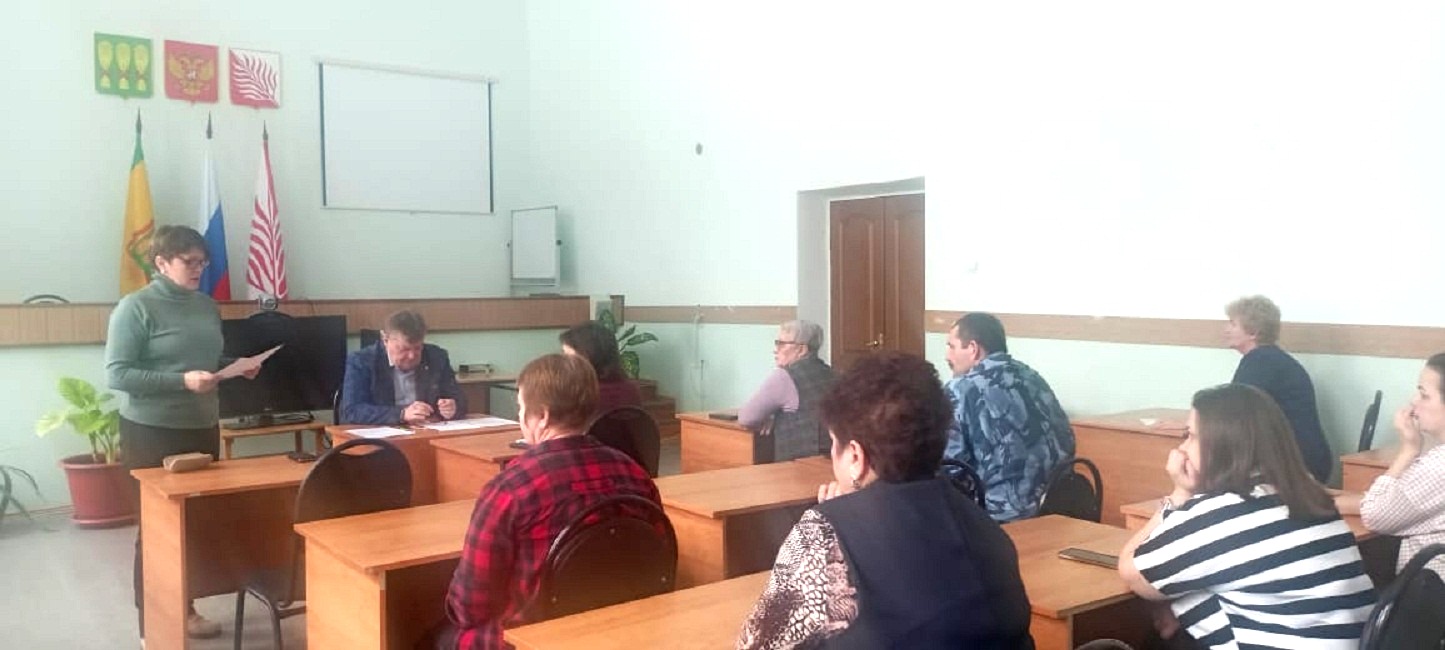 Состоялось заседание комиссии по делам несовершеннолетних и защите их прав