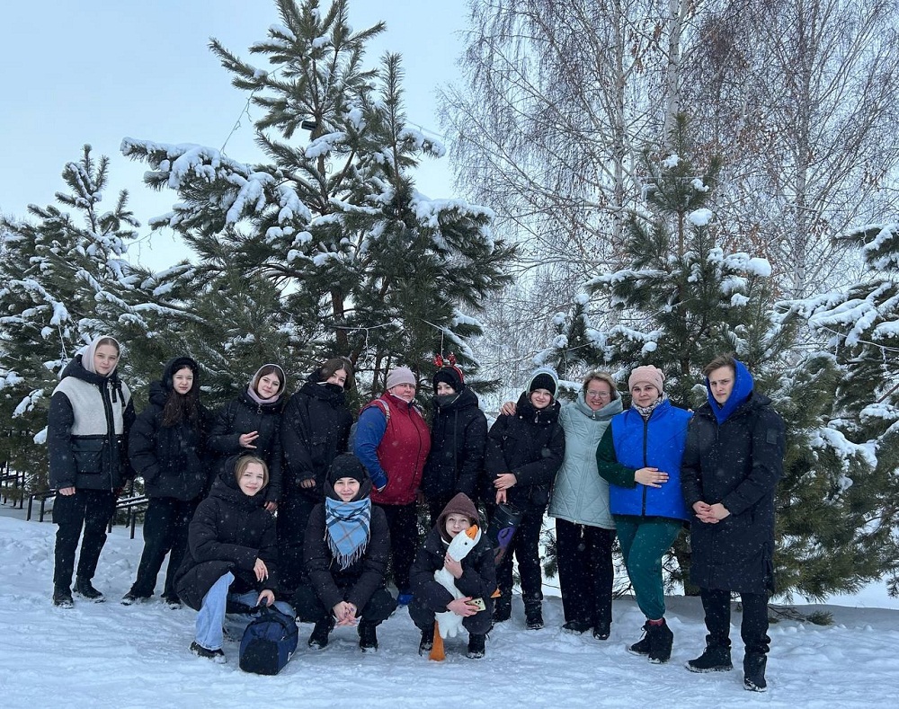 Иссинские спортсмены, активисты и волонтеры провели двухдневный агитпоход «Звездный», посвященный 80-летию Победы в Великой Отечественной войне