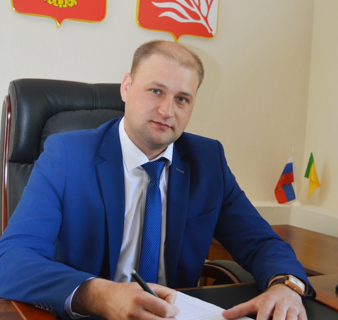 Глава администрации Иссинского района Николай Аргаткин поздравил с Днем российского предпринимателя Глава администрации Иссинского района Николай Аргаткин поздравил с Днем российского предпринимателя