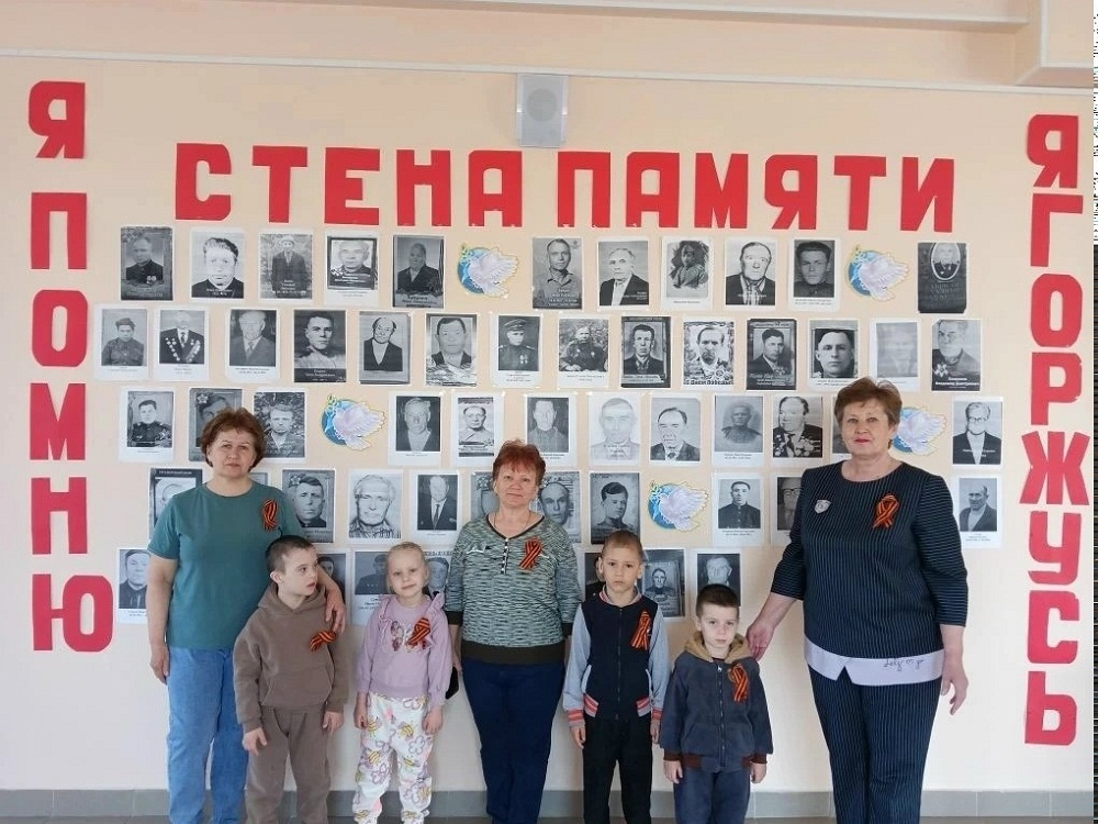 В преддверии празднования Дня Победы для детей детского сада Булычёво была организована экскурсия в сельский Дом культуры