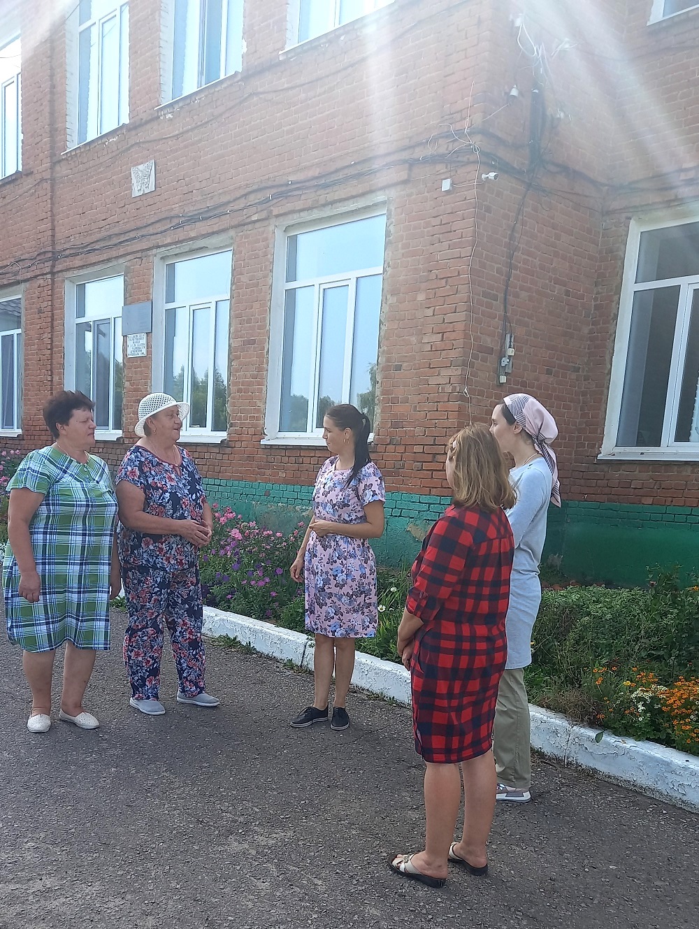 В Иссинском районе проходят встречи с трудовыми коллективами и населением В Иссинском районе проходят встречи с трудовыми коллективами и населением