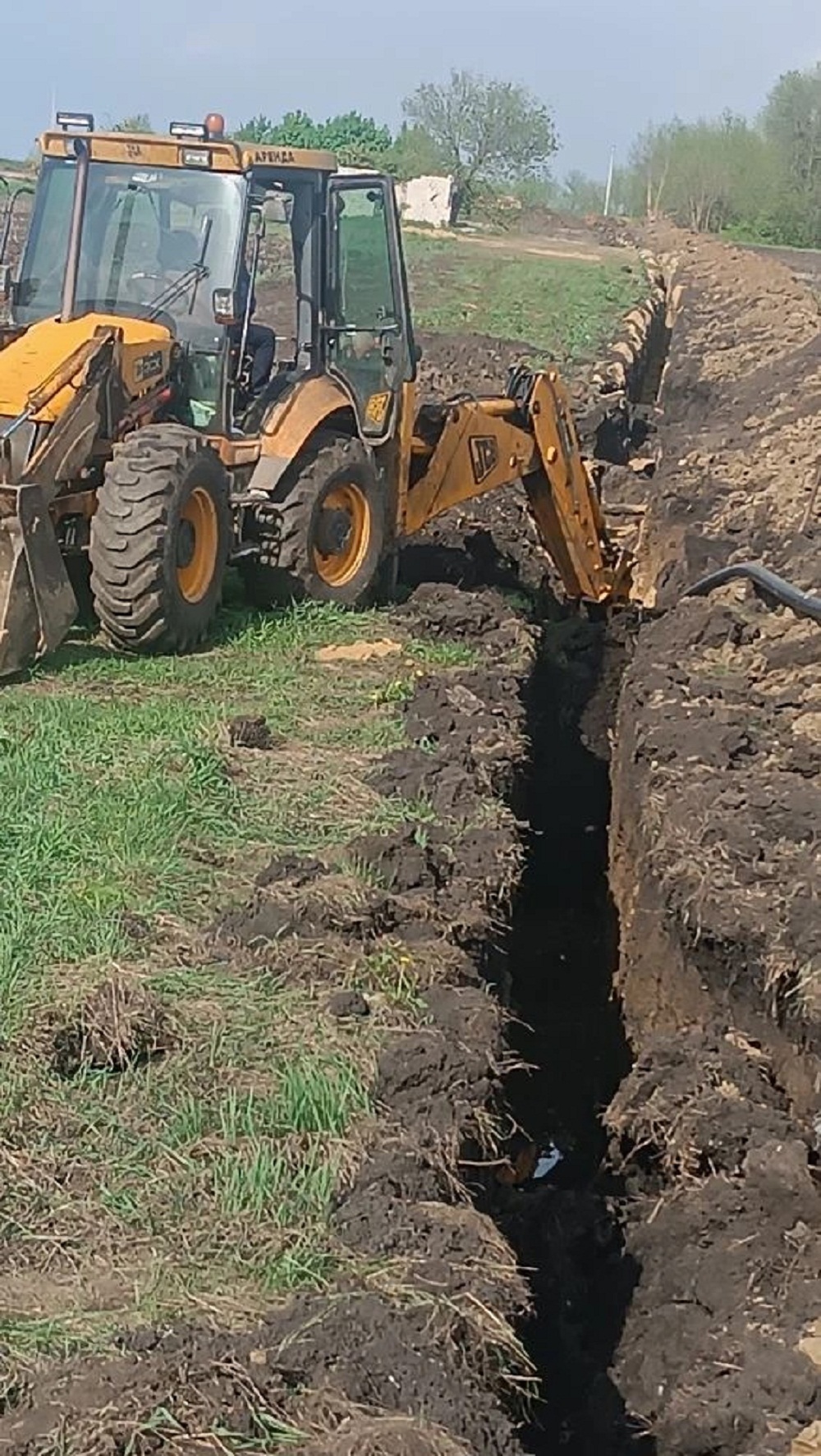 В селе Верхняя Салмовка продолжается модернизация водопроводных сетей