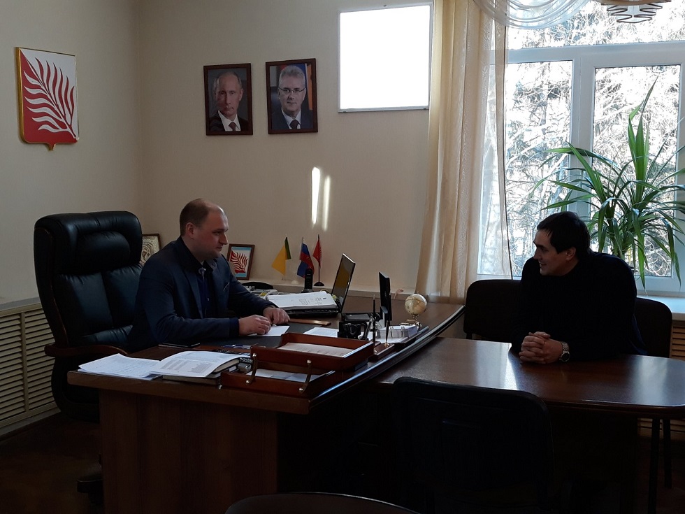 Глава администрации Иссинского района Николай Аргаткин провел прием предпринимателей