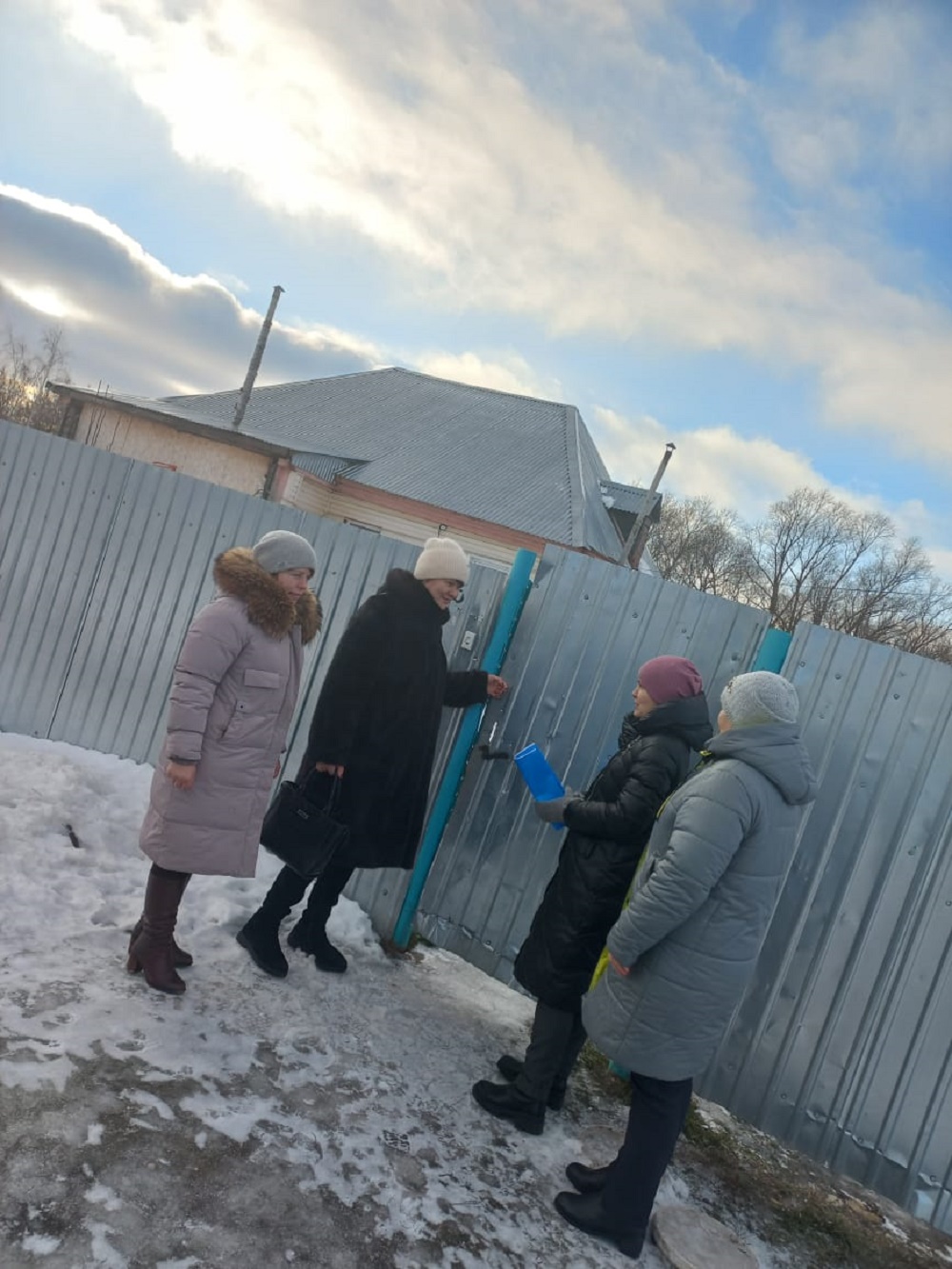 На территории Иссинского района проведен межведомственный профилактический рейд по семьям «группы риска» На территории Иссинского района проведен межведомственный профилактический рейд по семьям «группы риска»