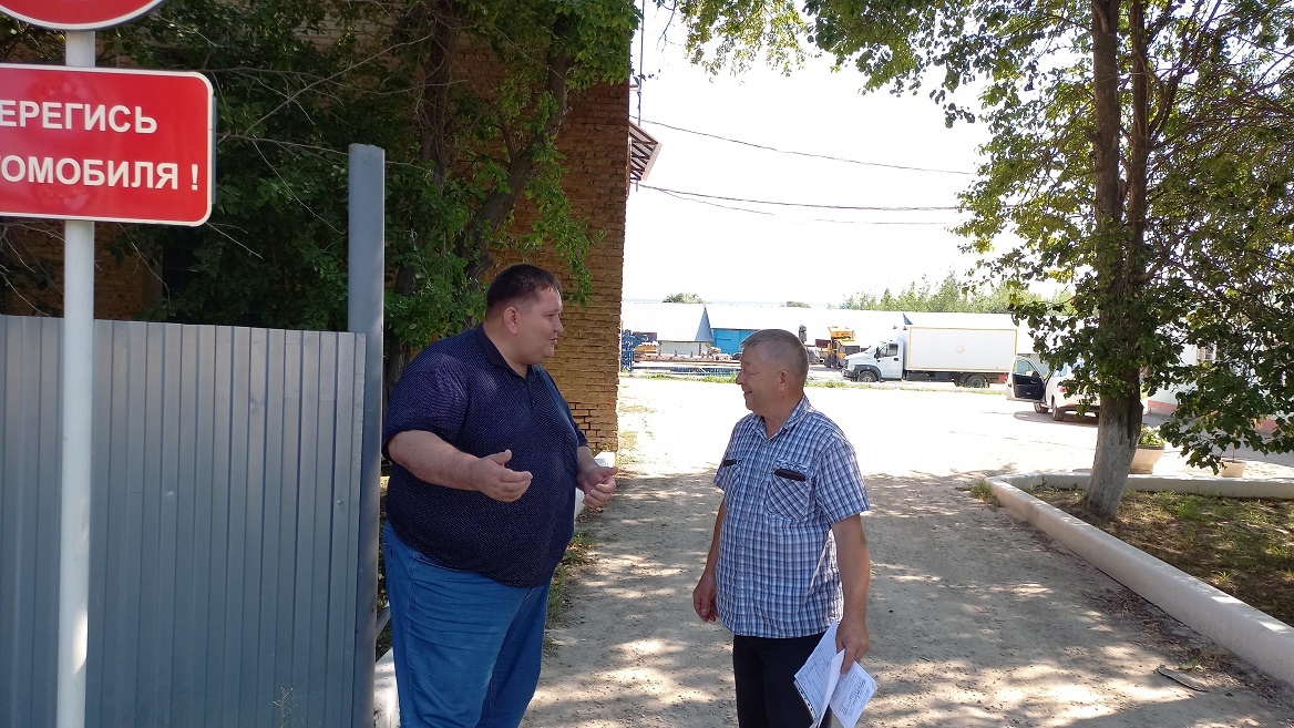 Депутат Собрания представителей Иссинского района Пензенской области Рушан Булатов встретился с населением 