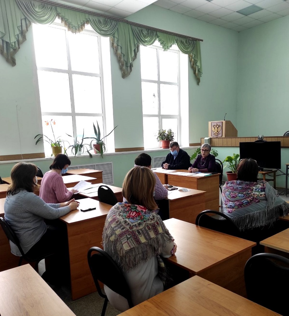 В администрации Иссинского района состоялось очередное заседание межведомственной комиссии 