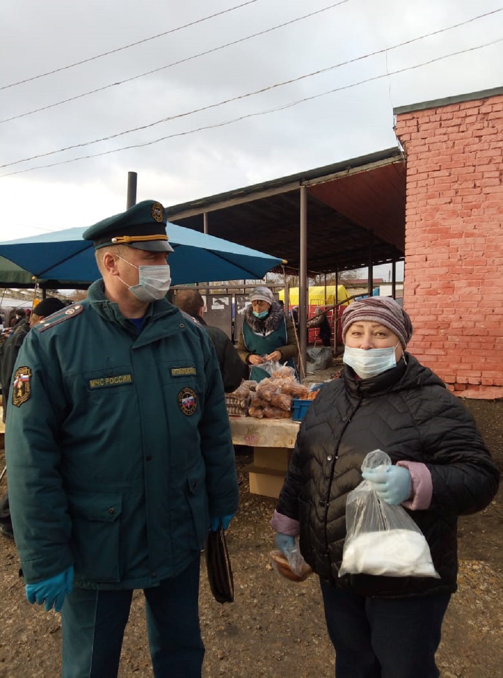 Продолжаются медведомственные рейды по проверке соблюдения масочного режима на объектах потребительского рынка Продолжаются медведомственные рейды по проверке соблюдения масочного режима на объектах потребительского рынка