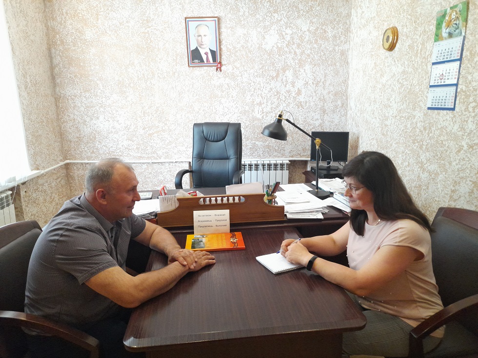 Депутат Собрания представителей Иссинского района Пензенской области Тахир Гафаров провел прием граждан 