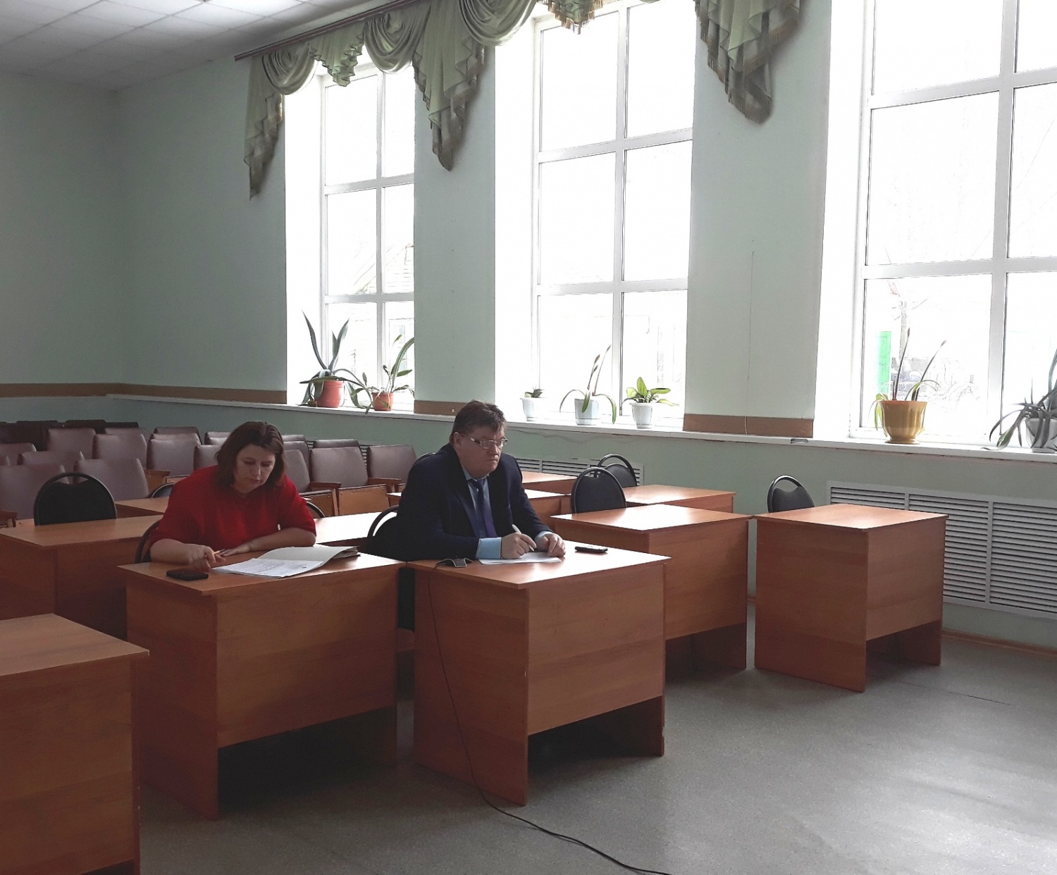 Представители администрации Иссинского района приняли участие в  совещании в режиме видеоконференции 