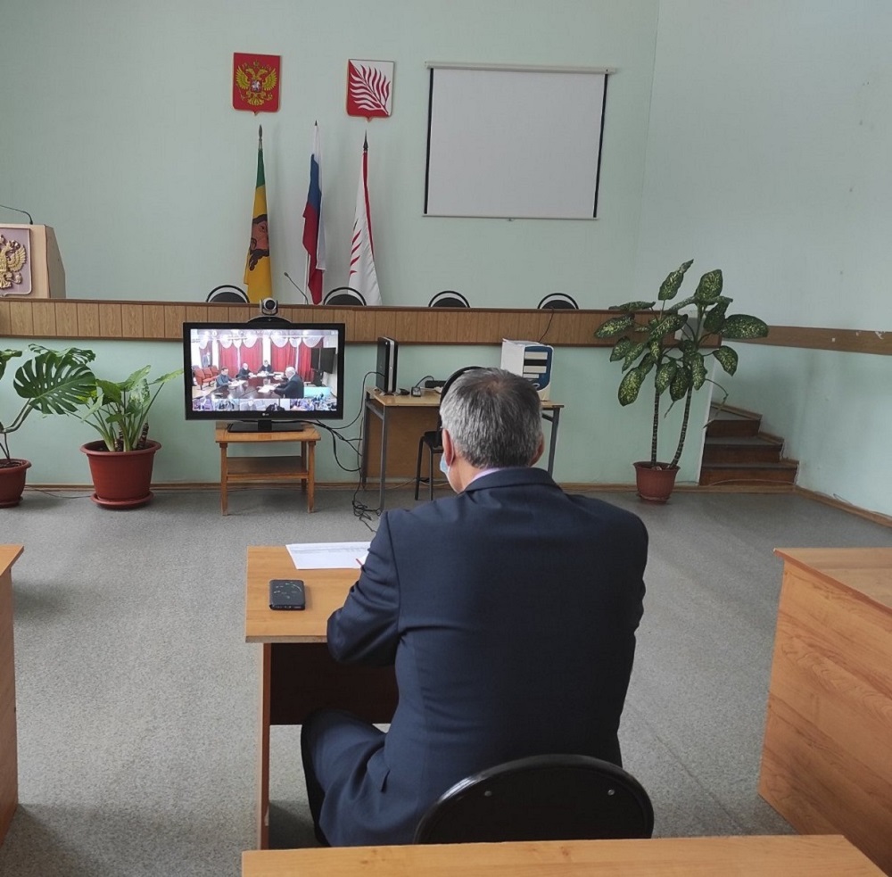 Иссинский район принял участие в совещании в режиме ВКС