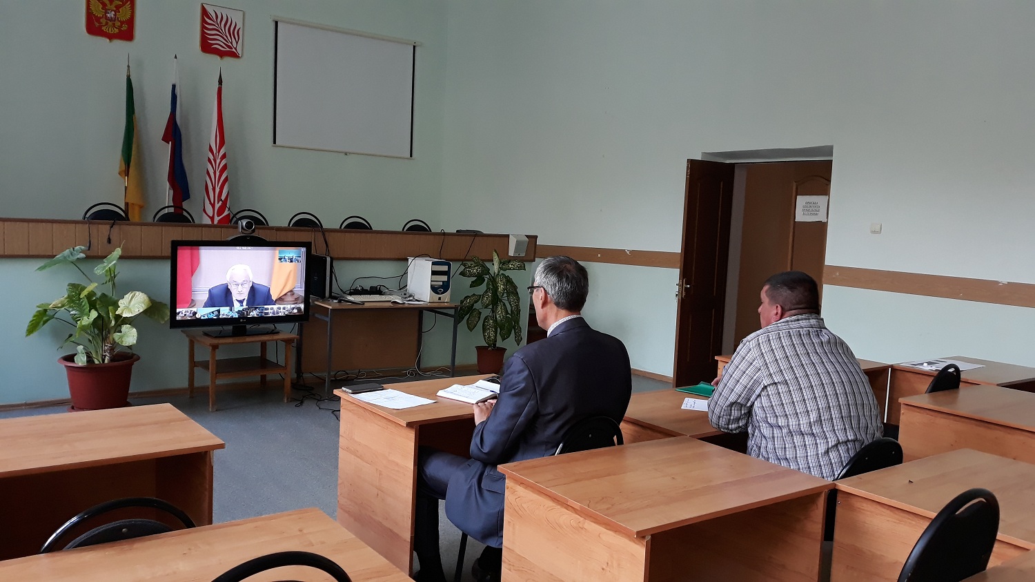 Заместитель главы администрации принял участие в видеоконференции по вопросу обеспечения реализации государственных и муниципальных программ Заместитель главы администрации принял участие в видеоконференции по вопросу обеспечения реализации государственных и муниципальных программ
