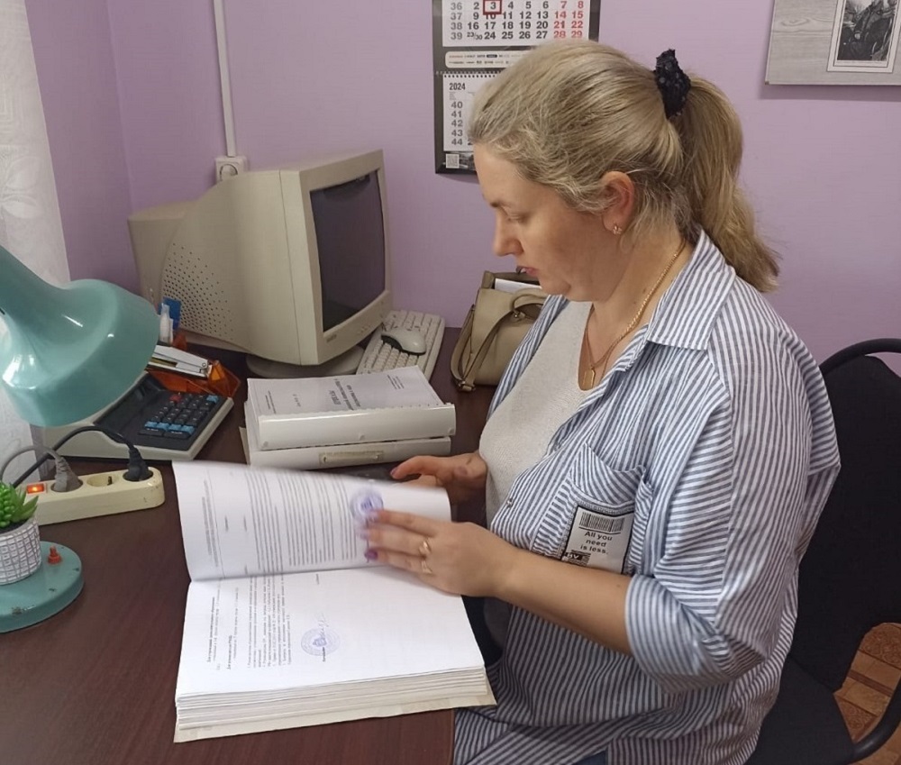 Работа исследователя в архиве Иссинского района