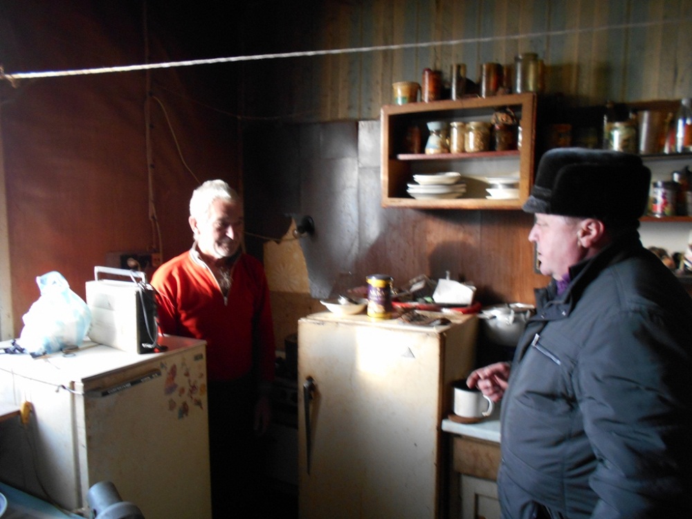 В Иссинском районе проводятся рейды по вопросам соблюдения пожарной и антитеррористической безопасности