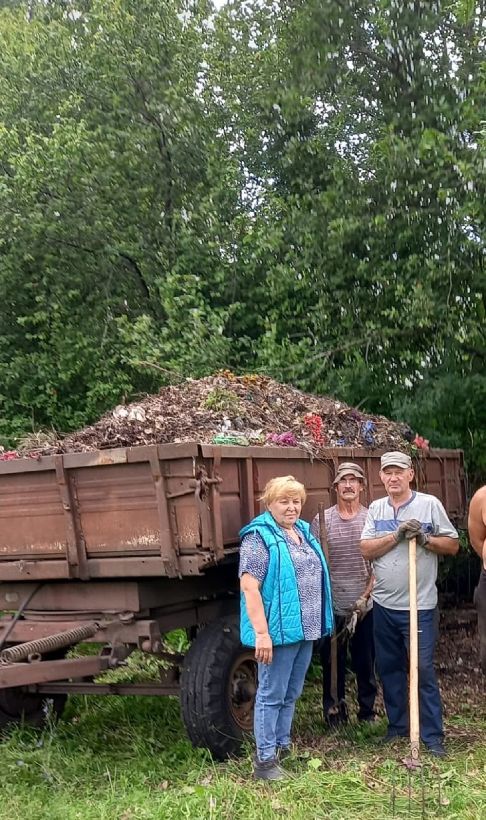 На территории муниципального образования Знаменско-Пестровский сельсовет продолжаются работы по благоустройству