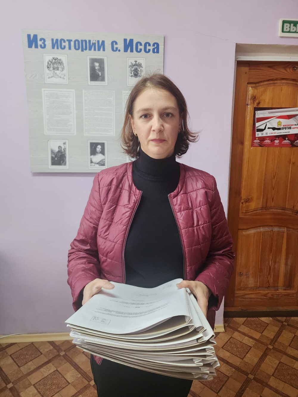 Продолжается прием документов постоянного хранения в архив Иссинского района 