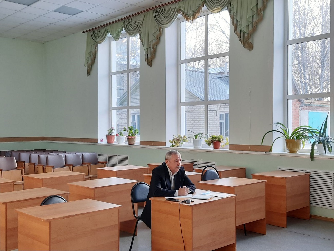 Иссинский район принял участие в совещании в режиме ВКС