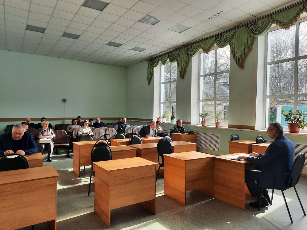 В зале заседаний администрации Иссинского района Пензенской области состоялось заседание паводковой комиссии В зале заседаний администрации Иссинского района Пензенской области состоялось заседание паводковой комиссии