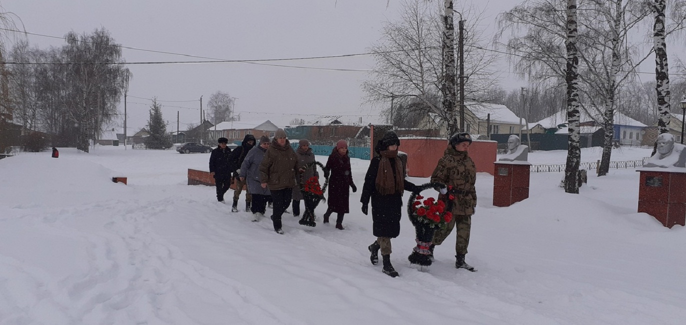 15 февраля текущего года состоялось возложение венков, посвященное Дню памяти о россиянах, исполнявших служебный долг за пределами Отечества 15 февраля текущего года состоялось возложение венков, посвященное Дню памяти о россиянах, исполнявших служебный долг за пределами Отечества