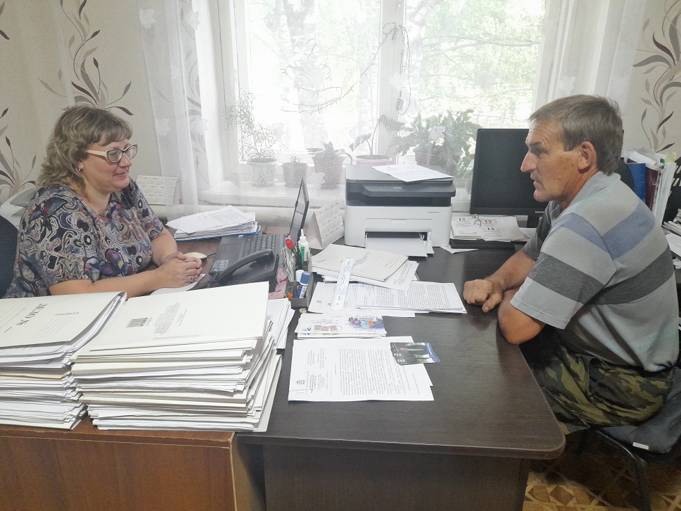 Депутат Собрания представителей Иссинского района Пензенской области Владимир Антонов провел прием граждан Депутат Собрания представителей Иссинского района Пензенской области Владимир Антонов провел прием граждан