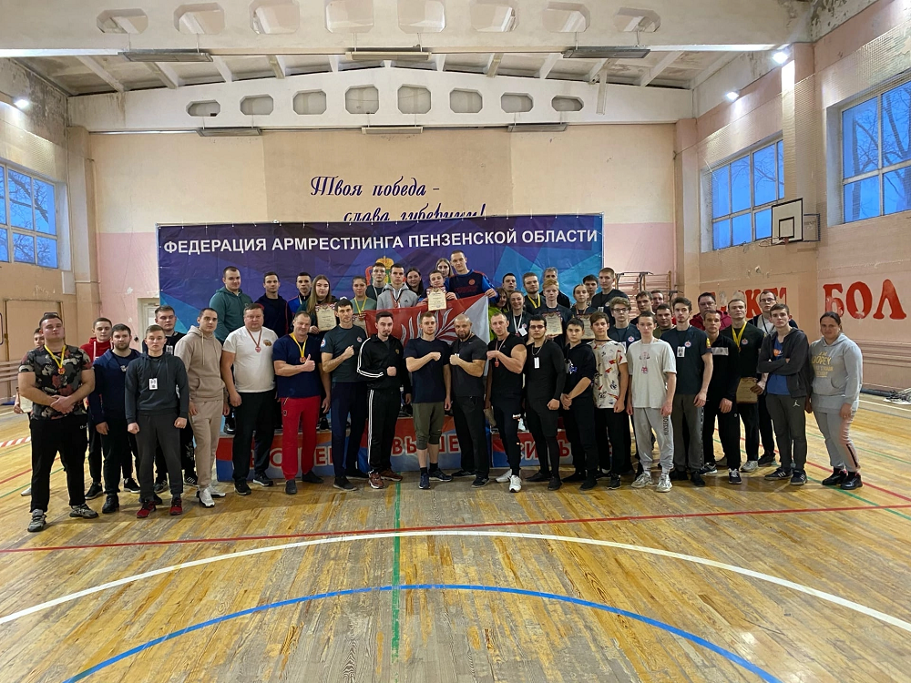 В р.п. Исса на базе спортивной школы состоялся V Межрегиональный турнир Пензенской области по армрестлингу «Новогодний»