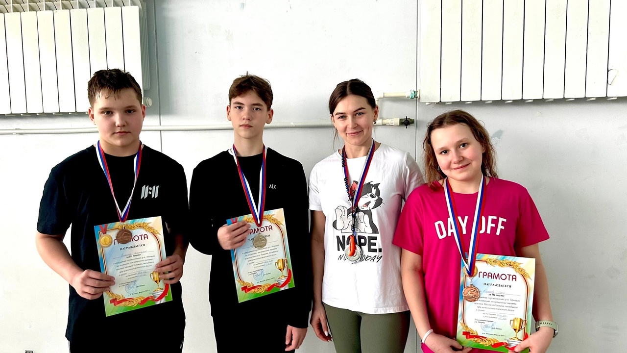Пловцы Иссинского района успешно выступили на соревнованиях в Мокшане Пловцы Иссинского района успешно выступили на соревнованиях в Мокшане