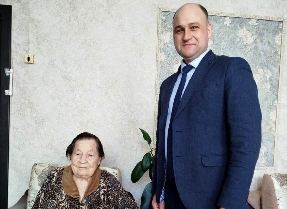 В Иссинском районе продолжается вручение юбилейных медалей труженикам тыла В Иссинском районе продолжается вручение юбилейных медалей труженикам тыла